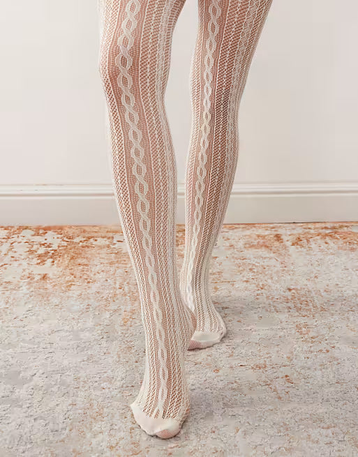 גרביון פסים לבן – לנשים בעיצוב אלגנטי מבית ʟᴜɴᴀʀᴇ