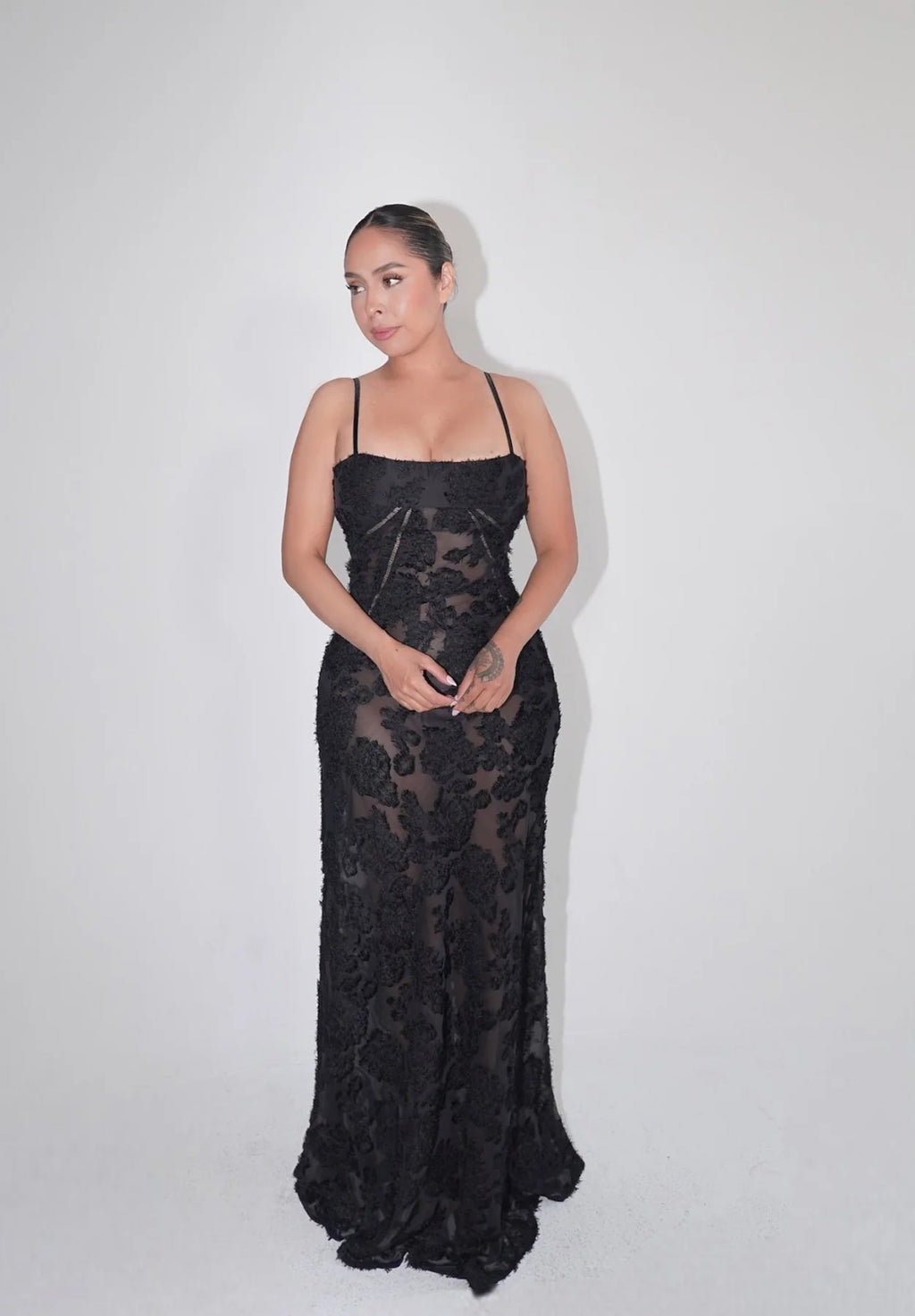 שמלת דגם נארי – לנשים בעיצוב אלגנטי מבית ʟᴜɴᴀʀᴇ