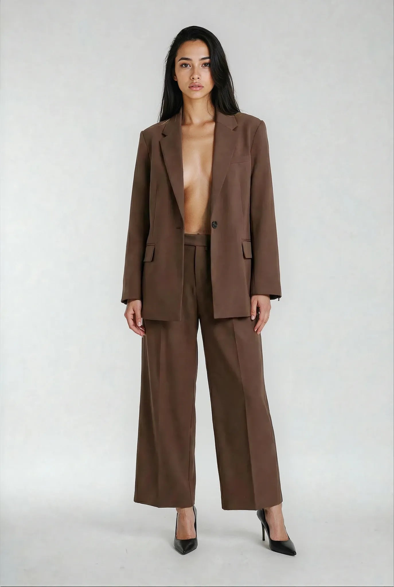 חליפת אמבר – לנשים בעיצוב אלגנטי מבית ʟᴜɴᴀʀᴇ