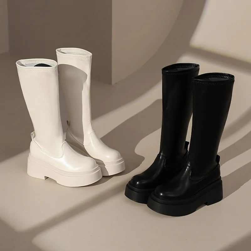 מגפי מרגו – לנשים בעיצוב אלגנטי מבית ʟᴜɴᴀʀᴇ