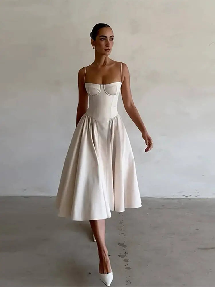 שמלת דגם דנה – לנשים בעיצוב אלגנטי מבית ʟᴜɴᴀʀᴇ