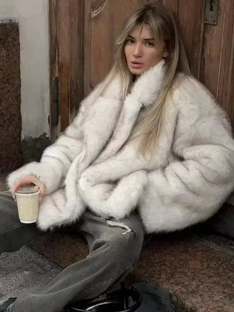 מעיל פרווה ארוך דגם תומר – לנשים בעיצוב אלגנטי מבית ʟᴜɴᴀʀᴇ