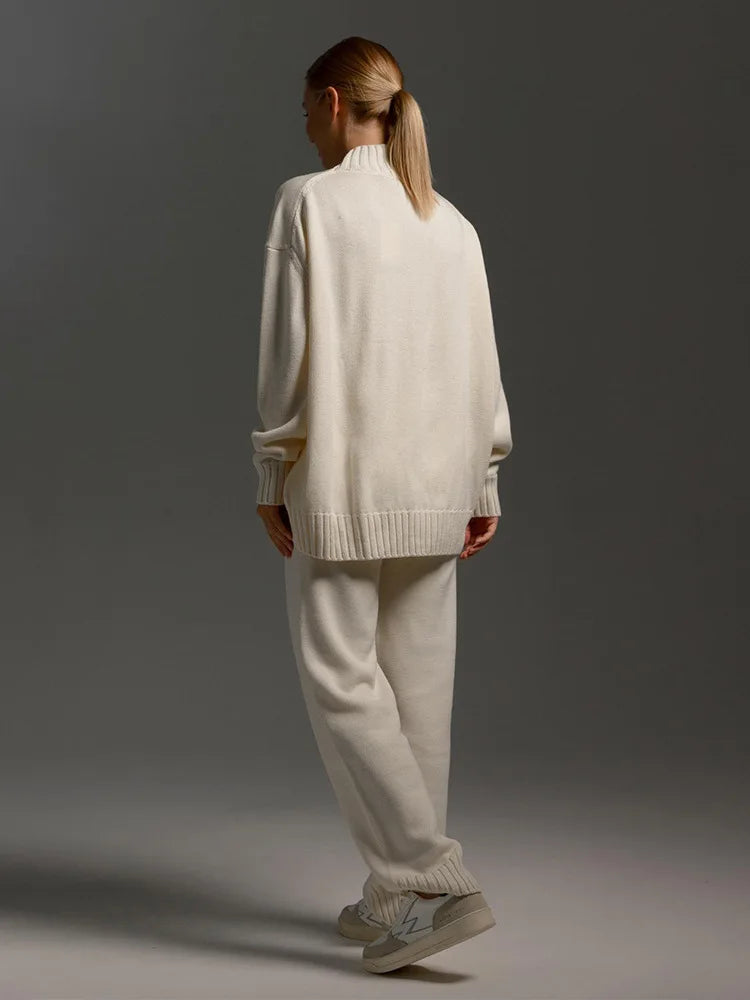 סט סוודר לואיז– לנשים בעיצוב אלגנטי מבית ʟᴜɴᴀʀᴇ