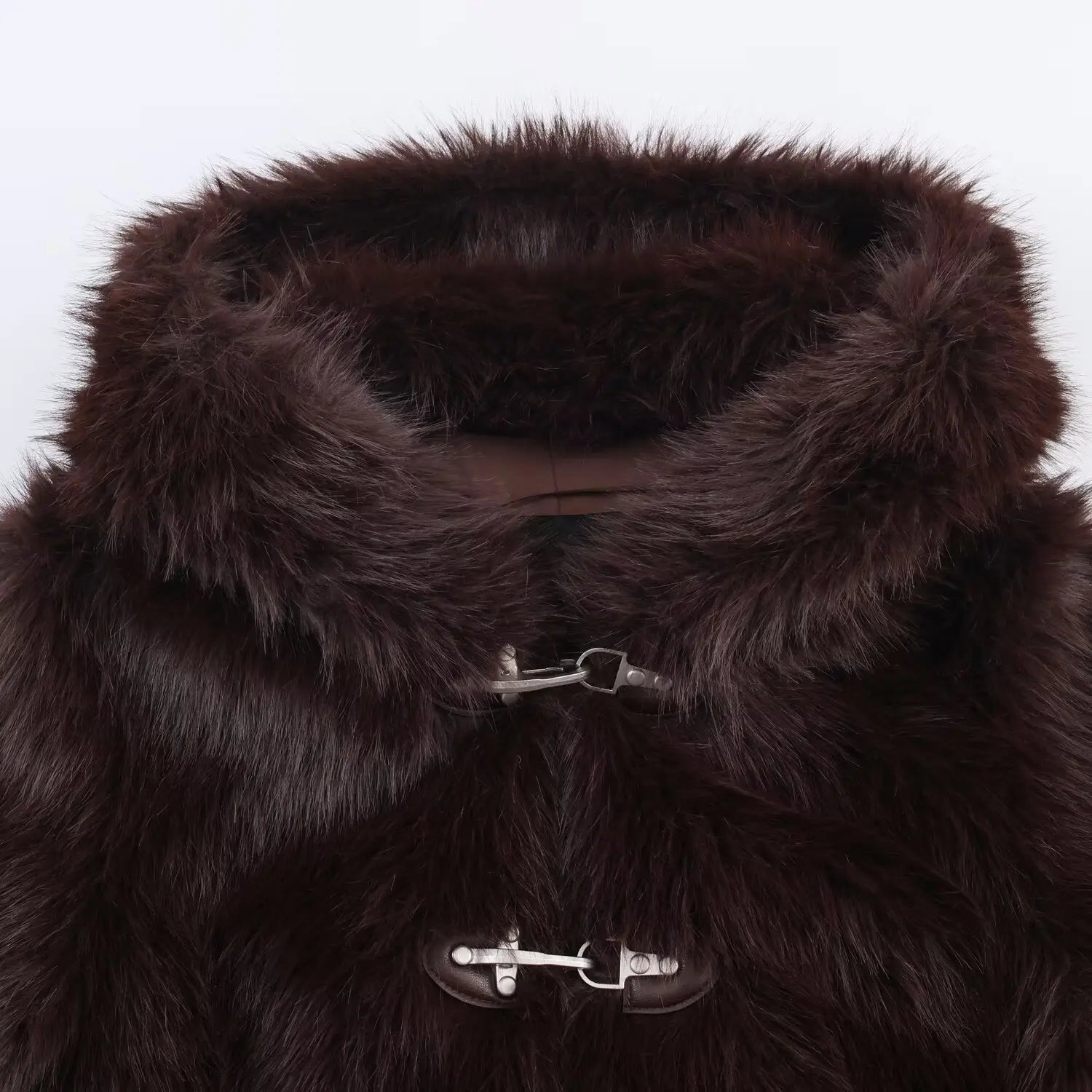 ג׳קט מוניק לנשים בעיצוב יוקרתי, גזרה מחמיאה ובד איכותי למראה אלגנטי