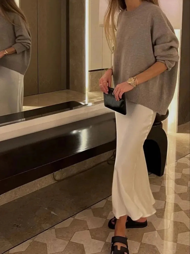 חצאית סאטן אלגנטית – לנשים בעיצוב אלגנטי מבית ʟᴜɴᴀʀᴇ