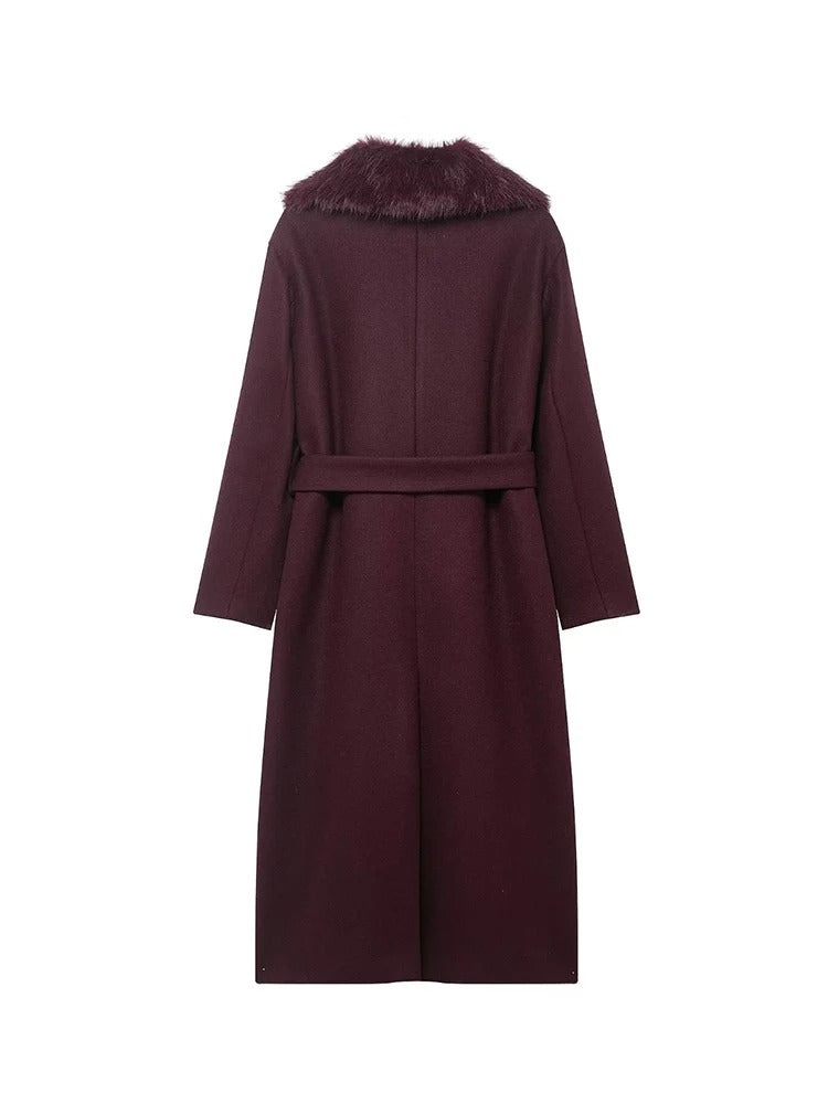 מעיל אמבר לנשים בעיצוב יוקרתי, גזרה מחמיאה ובד איכותי למראה אלגנטי