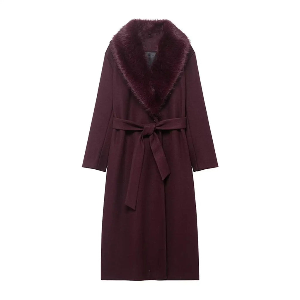 מעיל אמבר לנשים בעיצוב יוקרתי, גזרה מחמיאה ובד איכותי למראה אלגנטי